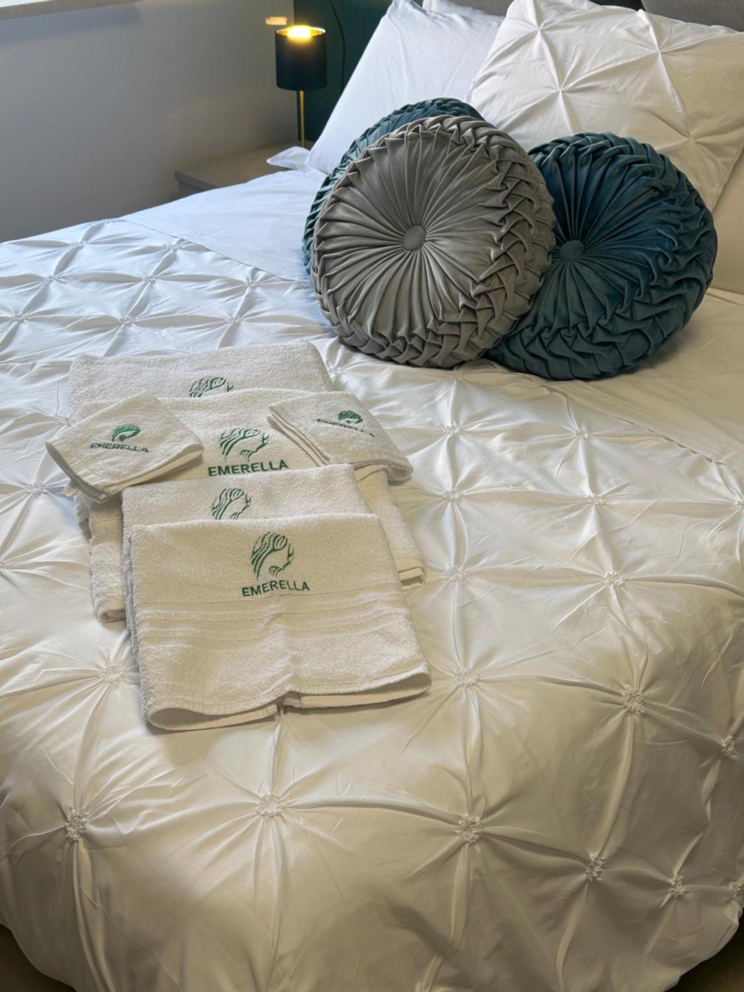 Emerella Luxury Suites-Siderno Lungomare المظهر الخارجي الصورة