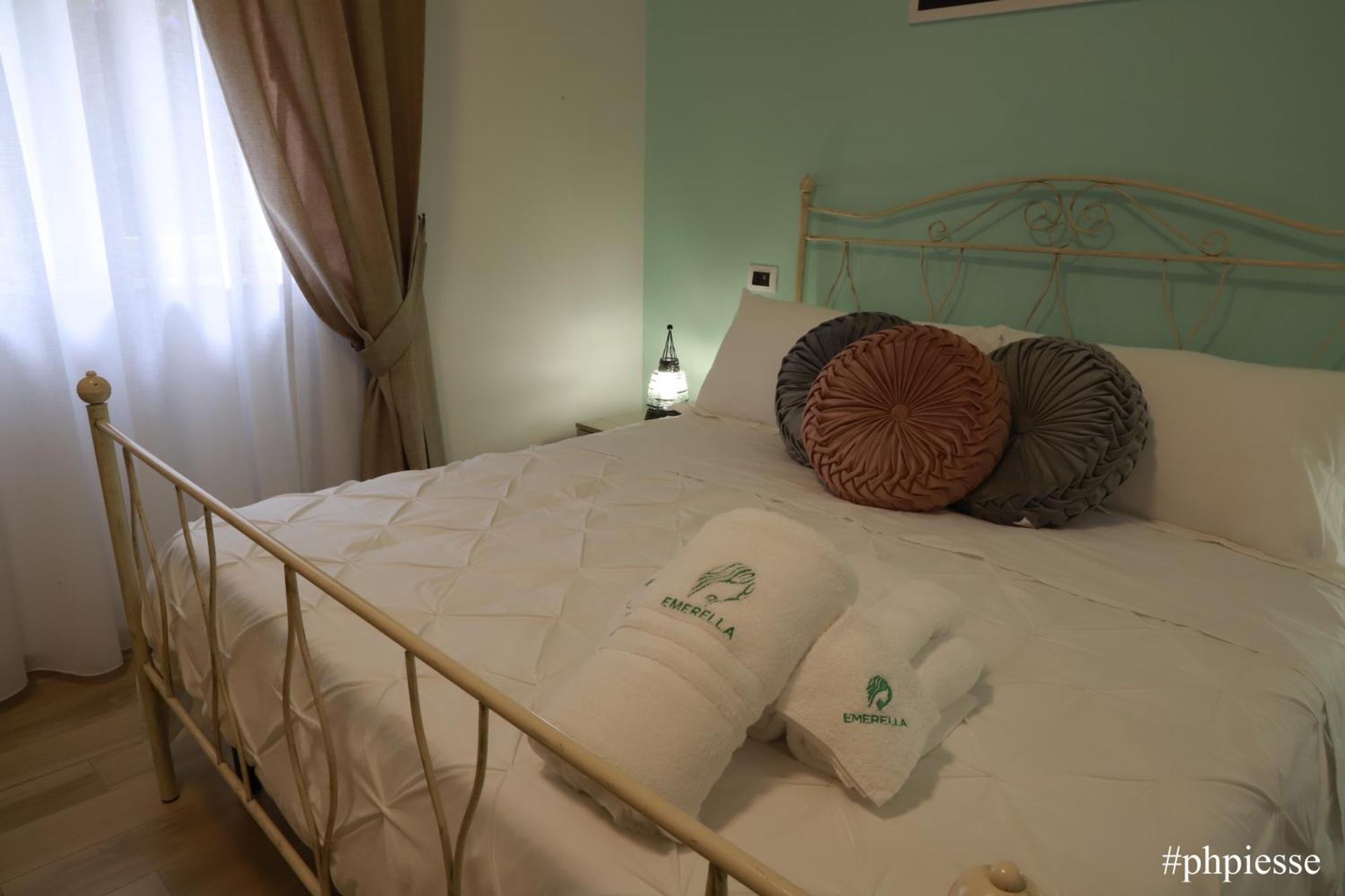 Emerella Luxury Suites-Siderno Lungomare المظهر الخارجي الصورة